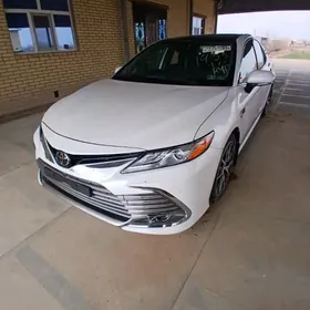 Toyota Camry 2022