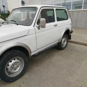 Lada Niva 2003