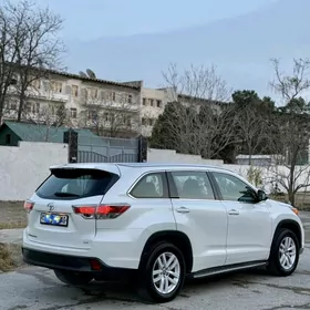 Toyota Highlander 2016