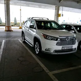 Toyota Highlander 2015