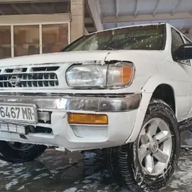 Nissan Pathfinder 1999