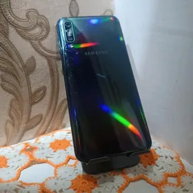 самсунг а50 4/128