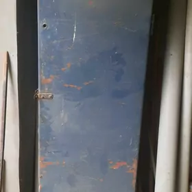 сейф железный