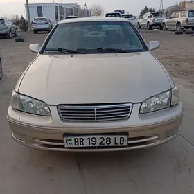 Toyota Camry 2001