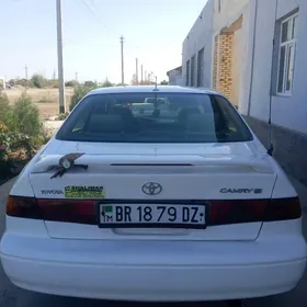 Toyota Camry 1999