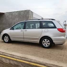 Toyota Sienna 2009