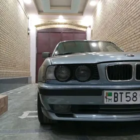 BMW 525 1990