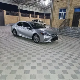 Toyota Camry 2022