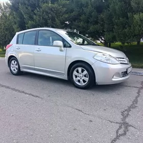 Nissan Versa 2010