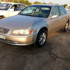 Toyota Camry 1999