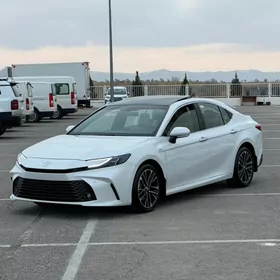 Toyota Camry 2024