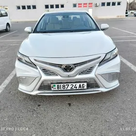 Toyota Camry 2022