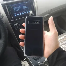 Samsung S10. 8/128gb