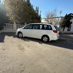 Toyota Sienna 2004