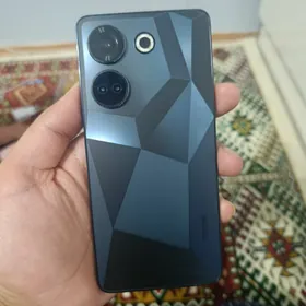 Tekno Camon 20 pro