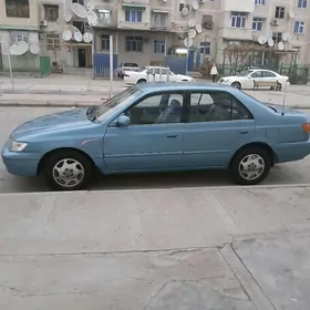 Toyota Corona 1999