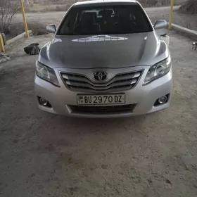 Toyota Camry 2010