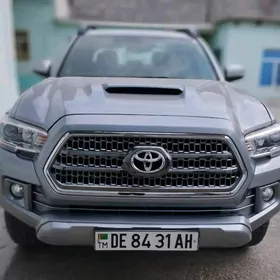 Toyota Tacoma 2018