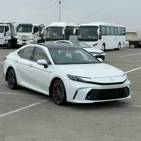 Toyota Camry 2024
