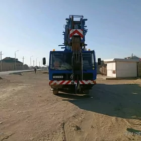 Liebherr A-series 1990