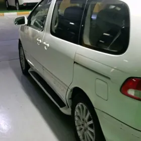 Toyota Sienna 2001