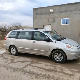 Toyota Sienna 2009