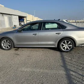 Volkswagen Passat 2013