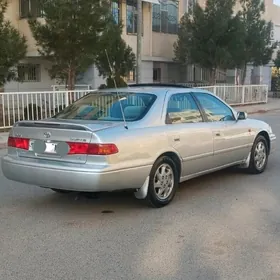 Toyota Camry 2000