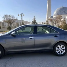 Toyota Camry 2010