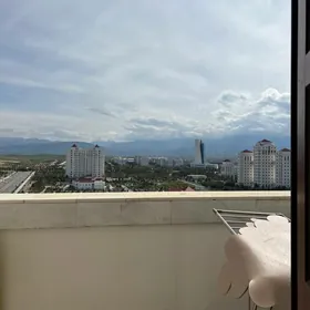 Элитка 4 комнаты 4 этаж 140м²