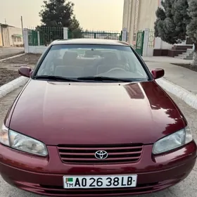 Toyota Camry 1999
