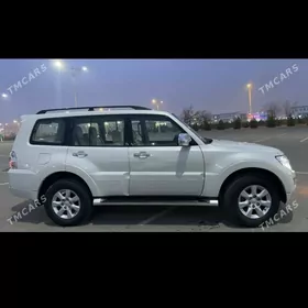 Mitsubishi Pajero 2019