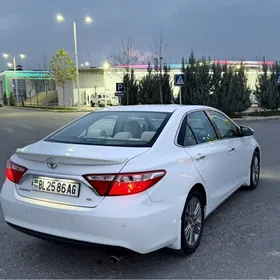 Toyota Camry 2017