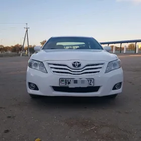 Toyota Camry 2010