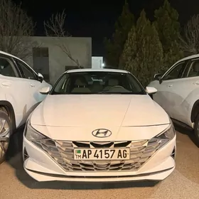 Hyundai Elantra 2022