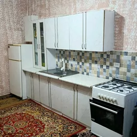 kuhony garnitur gaz holodilnik