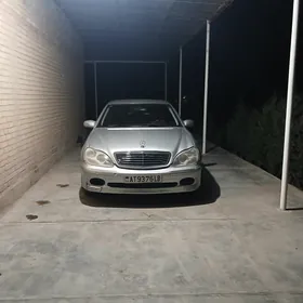 Mercedes-Benz S-Class 2001