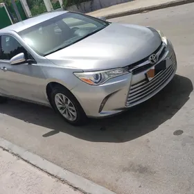 Toyota Camry 2017