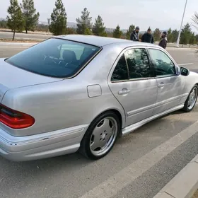 Mercedes-Benz E55 AMG 2000