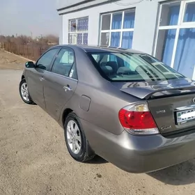 Toyota Camry 2005