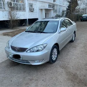 Toyota Camry 2005