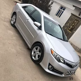 Toyota Camry 2013