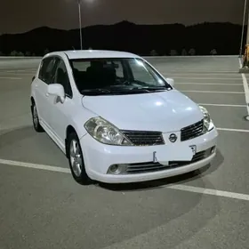 Nissan Versa 2010