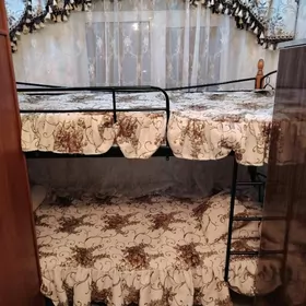 Двухъярусная кровать