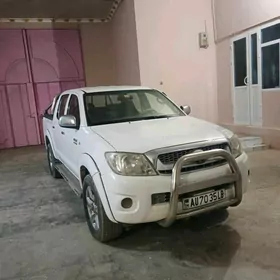 Toyota Hilux 2010
