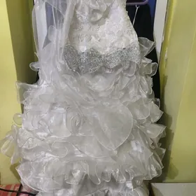 Нарядное платье