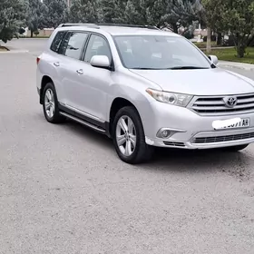 Toyota Highlander 2011