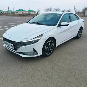 Hyundai Elantra 2022