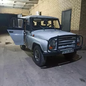 UAZ 469 2002