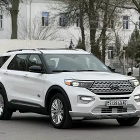 Ford Explorer 2022